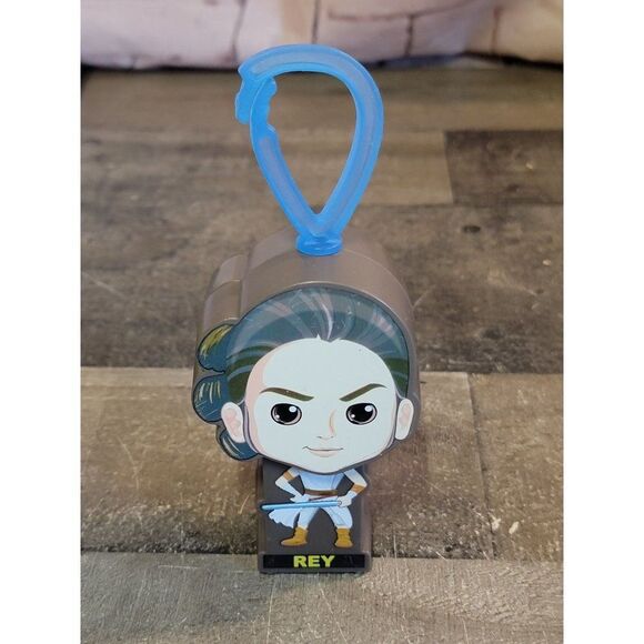 Rey Star Wars 2019 keychain toy figure - Picture 1 of 6